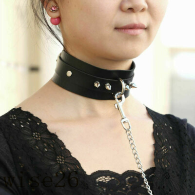 choker with leash