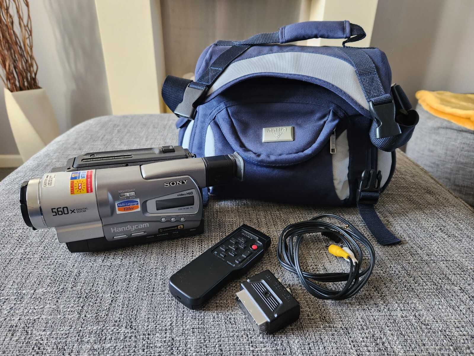 Sony Handycam CCDTR728E PAL Camcorder Video Hi8 560x Digital Zoom eBay