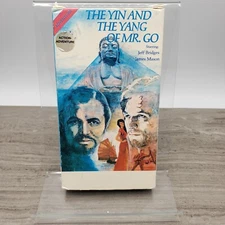 The Yin And The Yang Of Mr Go VHS Jeff Bridges James Mason Burgess Meredith