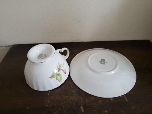 Aynsley England Large Pink Cabbage Roses Tea Cup And Saucer - Picture 11 of 14
