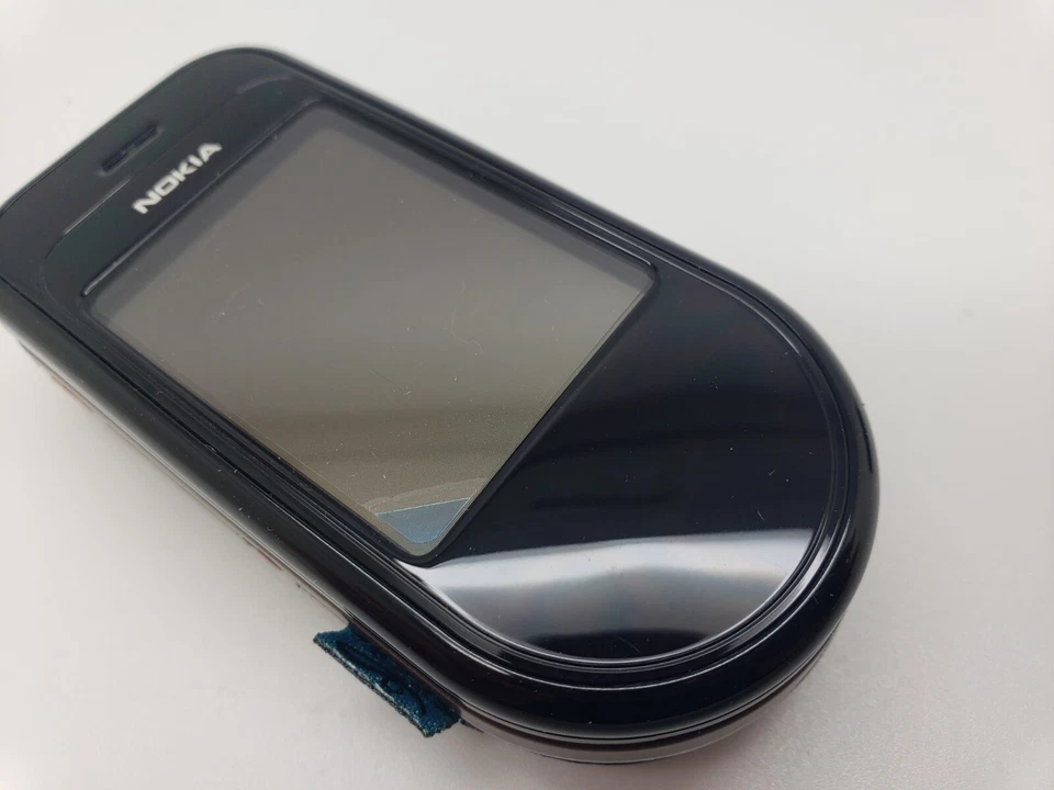 NrMint Condition Boxed Black UNLOCKED Nokia 7373 Swivel Mobile Phone 3UKPOST - Image 4 of 4