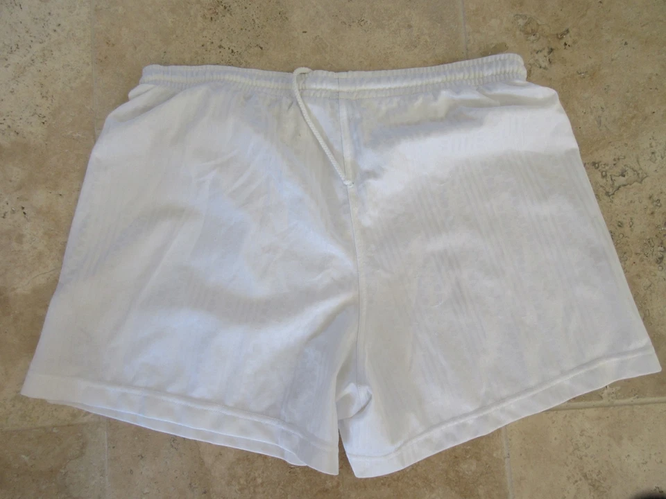 Short football LOTTO vintage blanc made in Romania F 5 I 52 XL - Photo 3/4