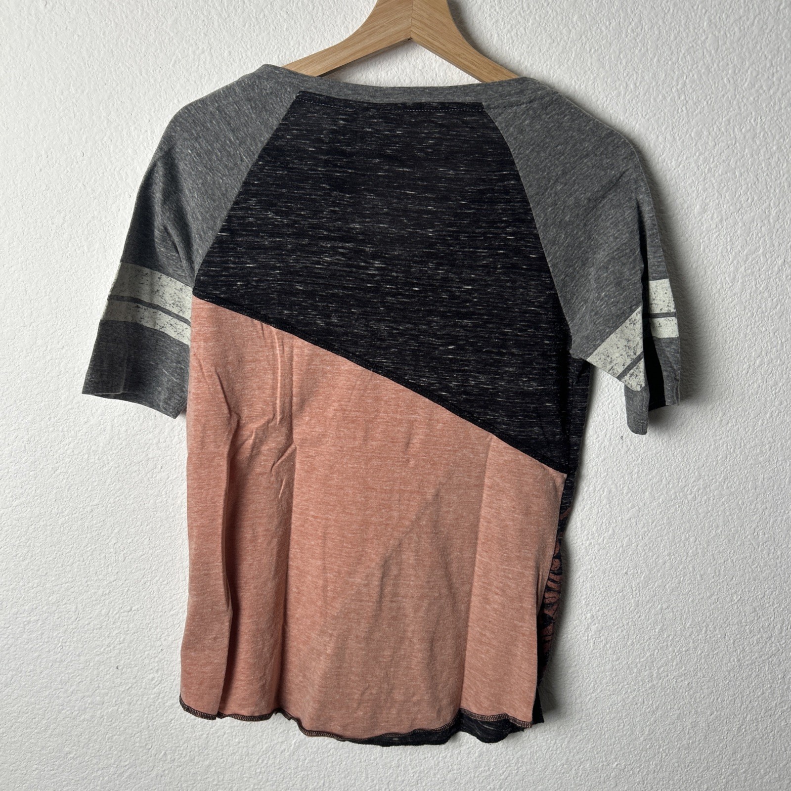 Harley Davidson Women’s Patchwork Split Neck Grap… - image 4