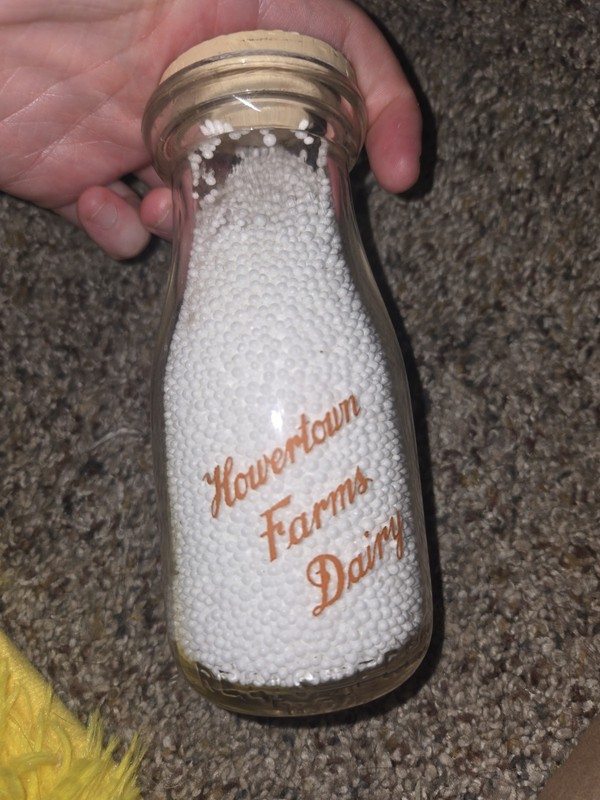 Vintage PA Milk Bottle Half Pint Howertown Farms Dairy Half Pint