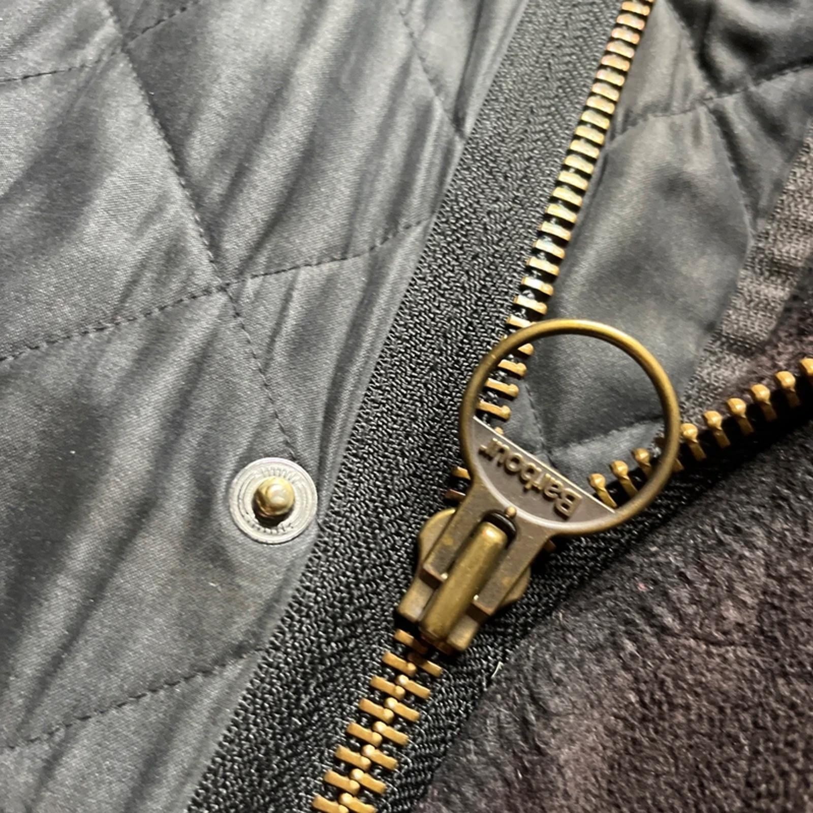 Vintage Barbour Black Men’s Fleece Lined Quilted Jacket | L image 7