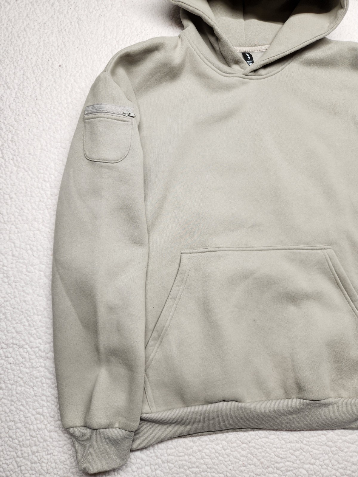 COMFRT Hoodie Men’s M Beige Pullover Utility Sleeve Pocket Casual Streetwear