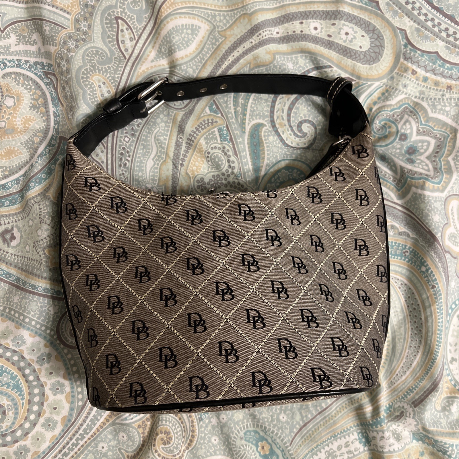 VTG Y2K Dooney & Bourke Signature Hobo Shoulder Handbag Purse Black Gray