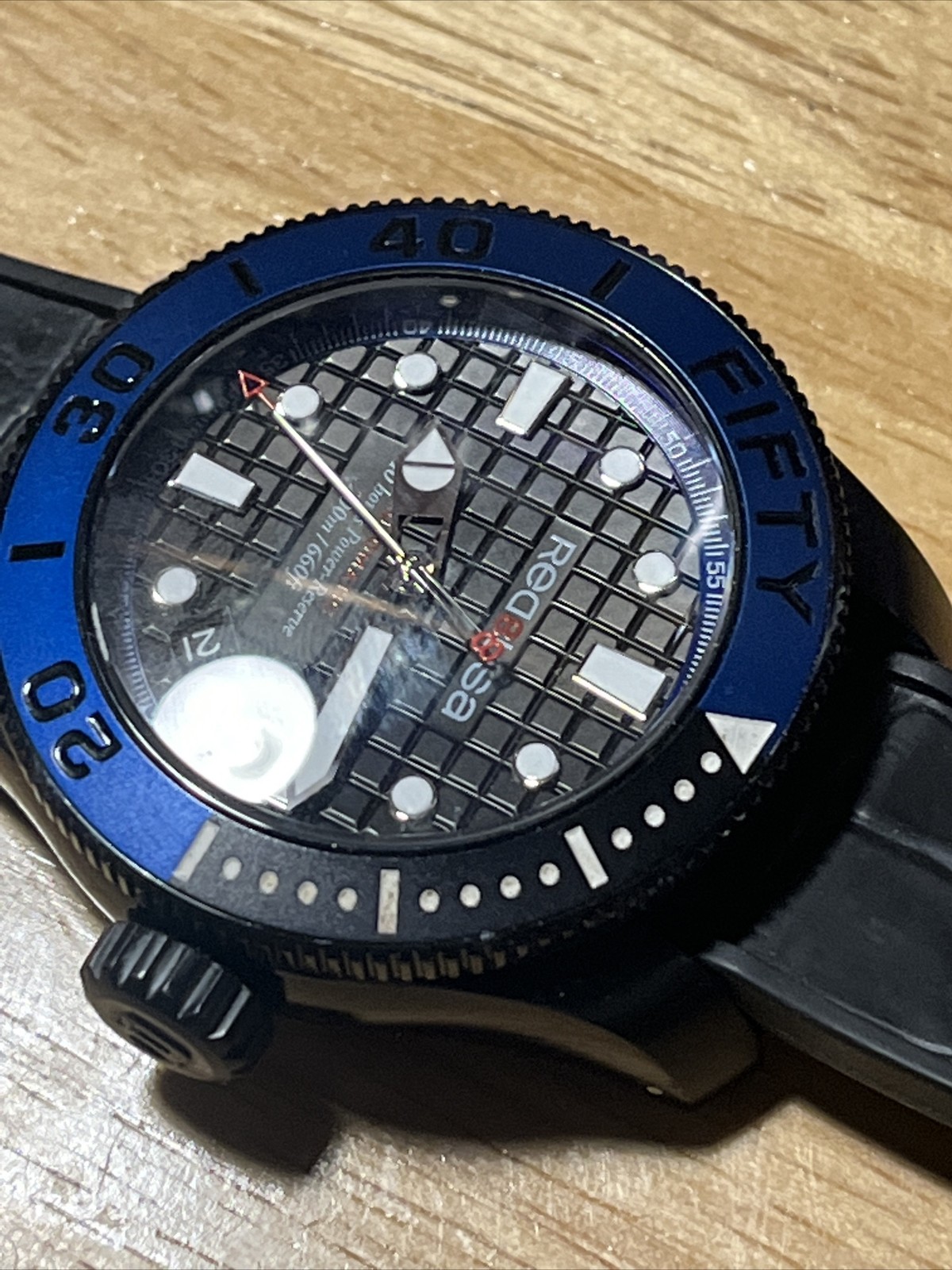 Red8USA   Automatic Dive Watch - image 8