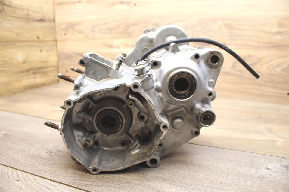 93-01 2000 00 Yamaha YZ80 YZ 80 izquierda derecha cárter motor cárter cárter Foto 2 de 4