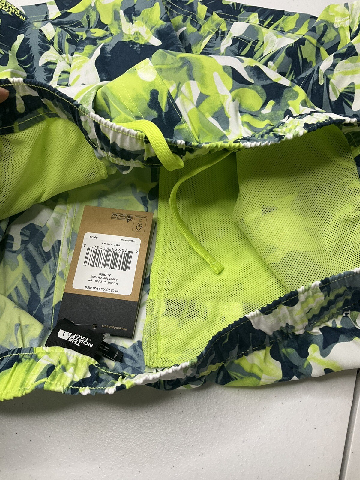 The North Face Shorts Printed Class V Sharp Green Tropical Camo Men Sz XL NWT thumbnail 3