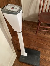 VTG 35" HEALTH O METER Model 130 Upright Upright Standing Dial Scale 300 lb cap