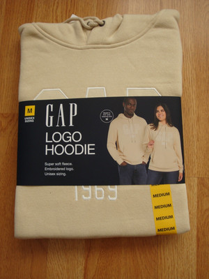 NWT GAP Unisex Super Soft Long Sleeve 1969 Logo Pullover Fleece Hoodie M