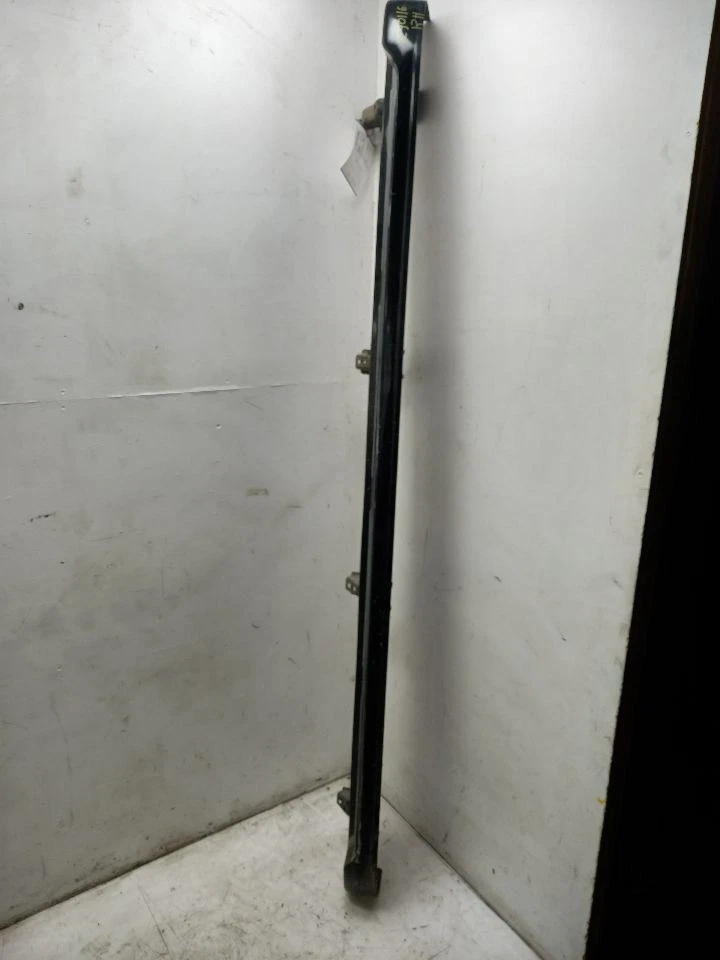 04 TOYOTA SEQUOIA LIMITED PASSENGER RIGHT RUNNING BOARD - Image 3 of 4