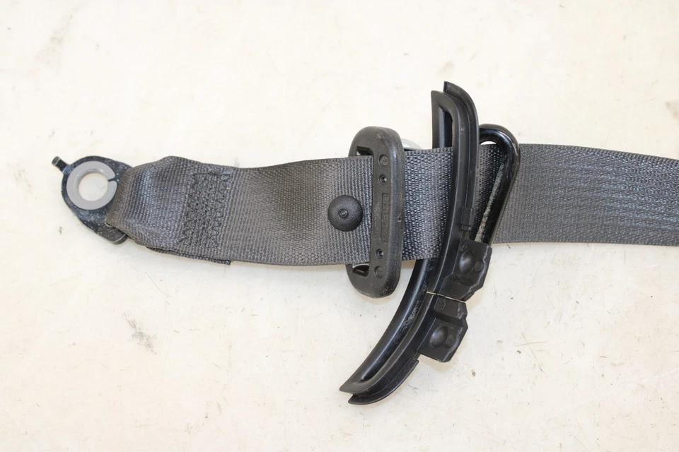 Cinto de segurança Saturn Sky direito 2007-2010 fabricante de equipamento original Mo55 - Imagem 4 de 4