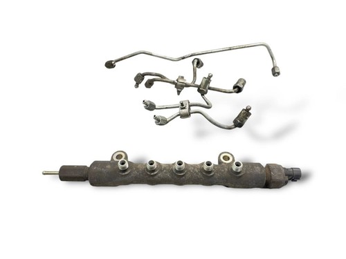 Toyota RAV 4 (XA30) Kraftstoffverteiler Einspritzleiste Verteilerrohr MDV36326