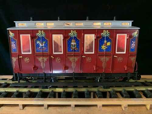 LGB 31500 G Scale Christmas Compartment Car with Lighting And Metal Wheels OB - Picture 8 of 10