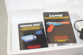 pack Console en boite Nintendo Nes Action Set complet test&eacute;e