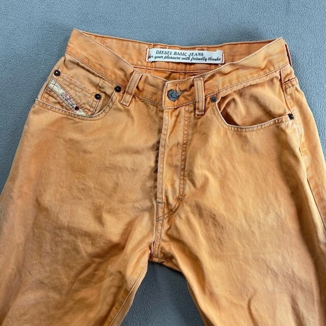 Jeans Diesel Para Hombres 30x33 Naranja Ajustado Pierna Recta Ropa de Calle Vaquero Defecto Raro Foto 4 de 4
