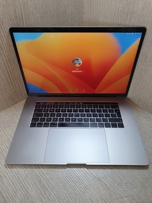 A1707 Apple MacBook Pro 15'' i7 16GB 512GB SSD Grau Ventura 2017 Grade C EK1305