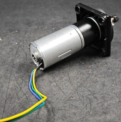 Robotic Mower Adano RM5 Motor PG36BL36184200-99.5K 80600726-01 - Used, Arbeiten