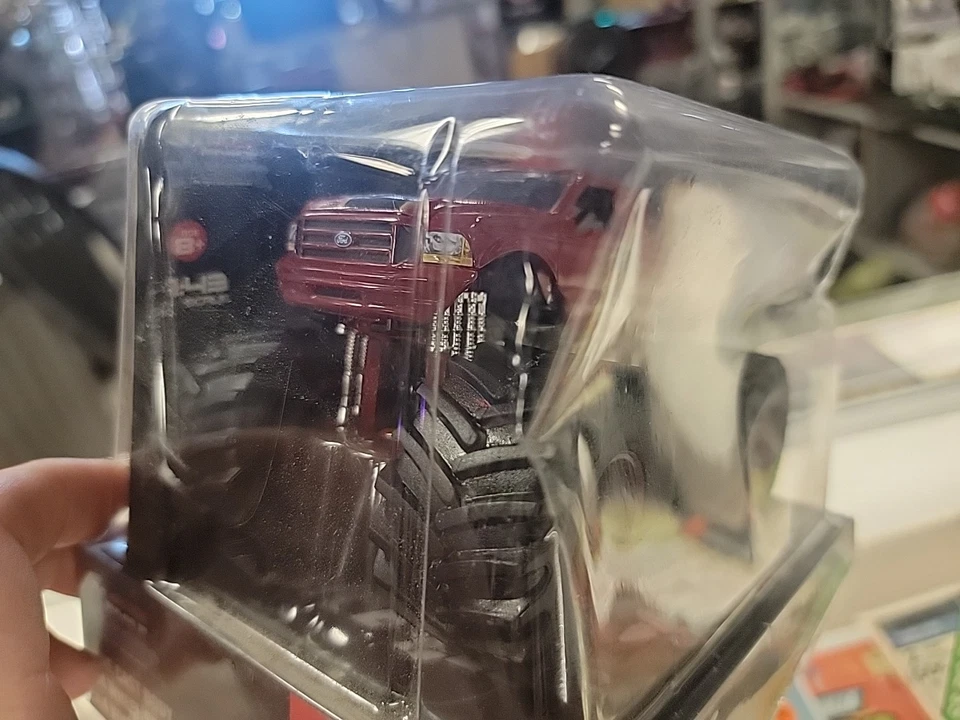 2003 Muscle Machines Universal Monsters "BRUCE LEE" 1:43 Scale - Image 2 of 4