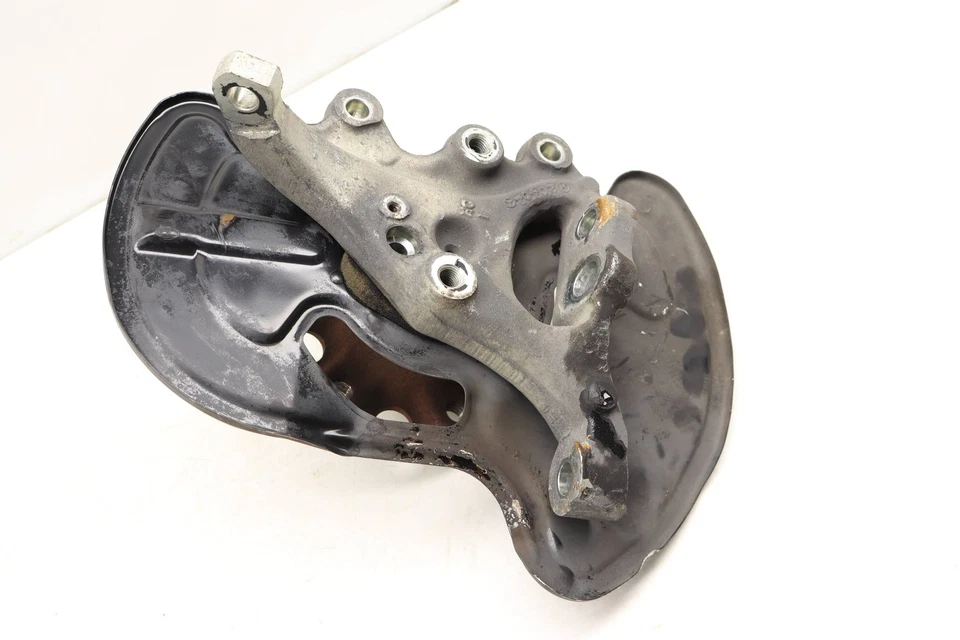 2010-2015 MERCEDES-BENZ C250 — передний правый шпиндельный кулак с подшипником колеса - Изображение 2 из 4