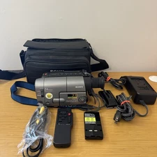 Sony Handycam CCD-TRV21 Video8 Camcorder Playback Record Video Transfer UNTESTED