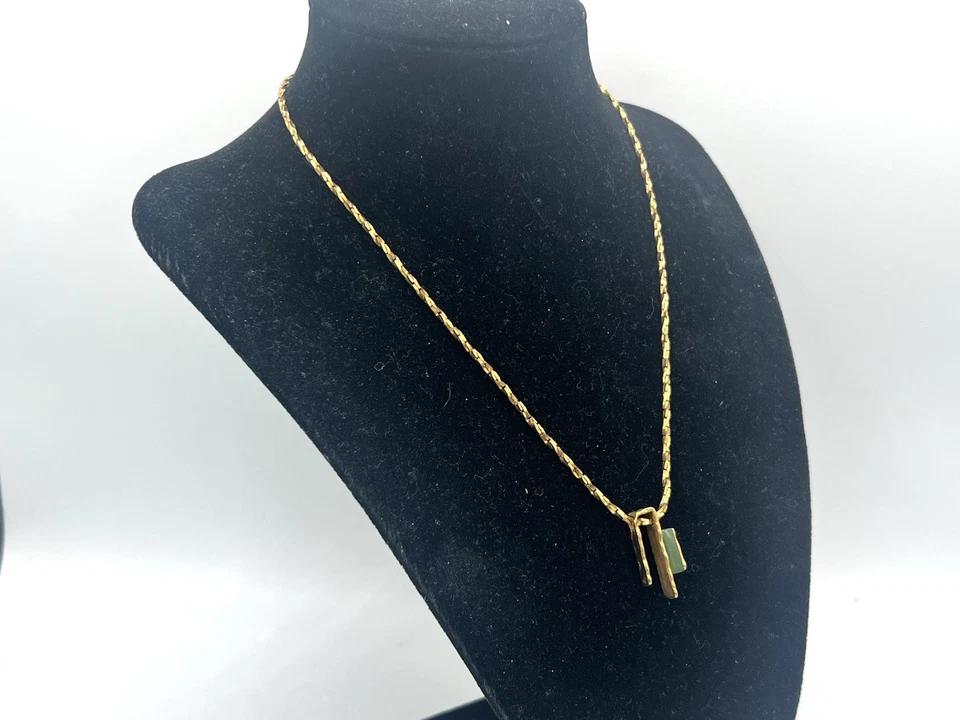"Collar colgante geométrico vintage artesanal de piedras preciosas verdes tono dorado 16"" único en su clase F" Foto 2 de 4