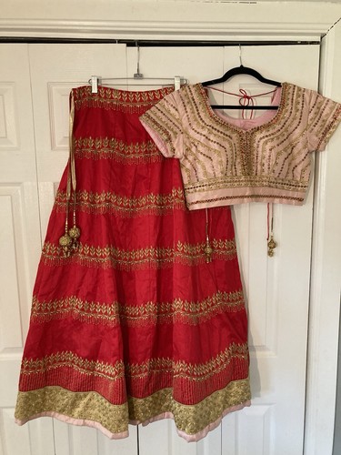Red Pink Gold Bandhani Lehenga Size 12/14 Halloween Costume 2 Pieces
