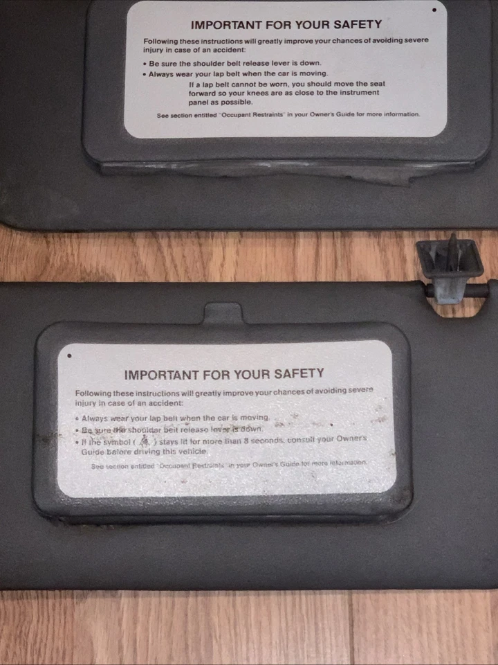 Parasoles de fábrica Ford Escort GT con espejo para conductores pasajeros gris 1988 RARO Foto 2 de 4