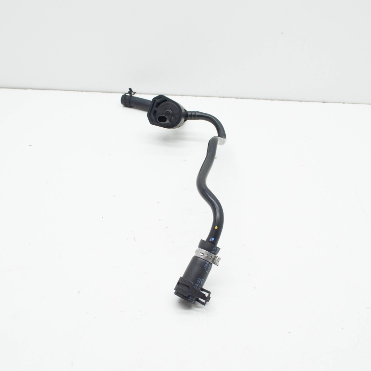 MERCEDES-BENZ C W205 Engine Breathing Vent Pipe Line A2740187201