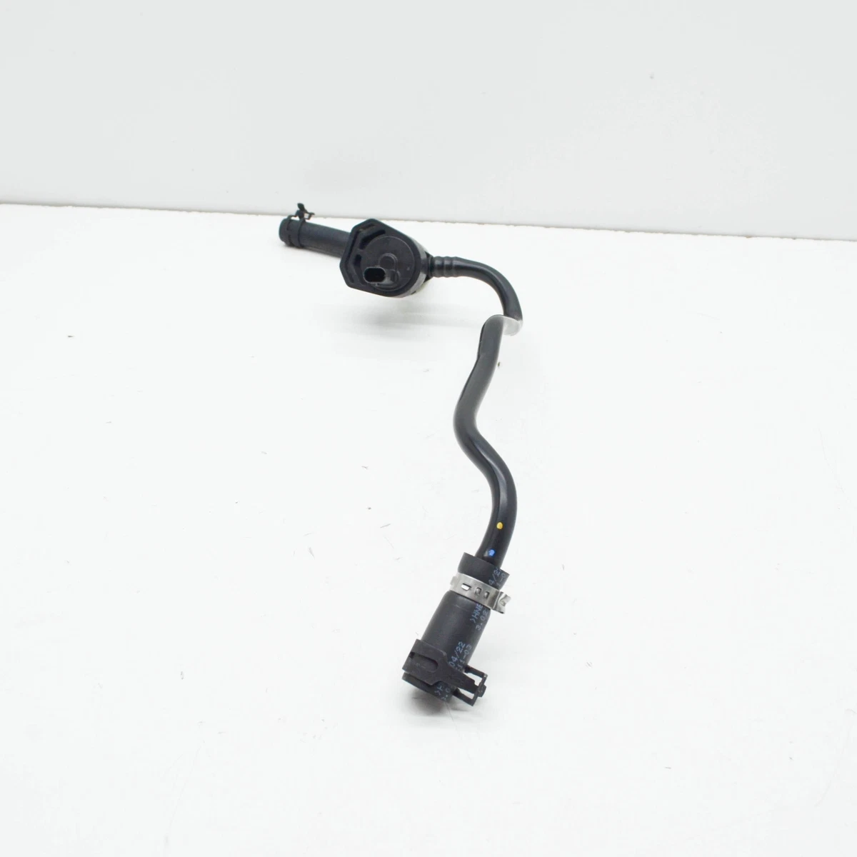 MERCEDES-BENZ C W205 Engine Breathing Vent Pipe Line A2740187201  