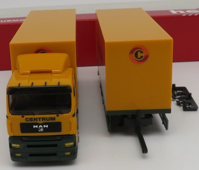 MB280 HERPA 1:87 HO LKW MAN TGA DHL Nr 151269 Gigaliner Roadtrain neu OVP EUR 47,69 - DE MB280 HERPA 1:87 HO LKW MAN TGA DHL Nr 151269 Gigaliner Roadtrain neu OVP EUR 47,69 - DE