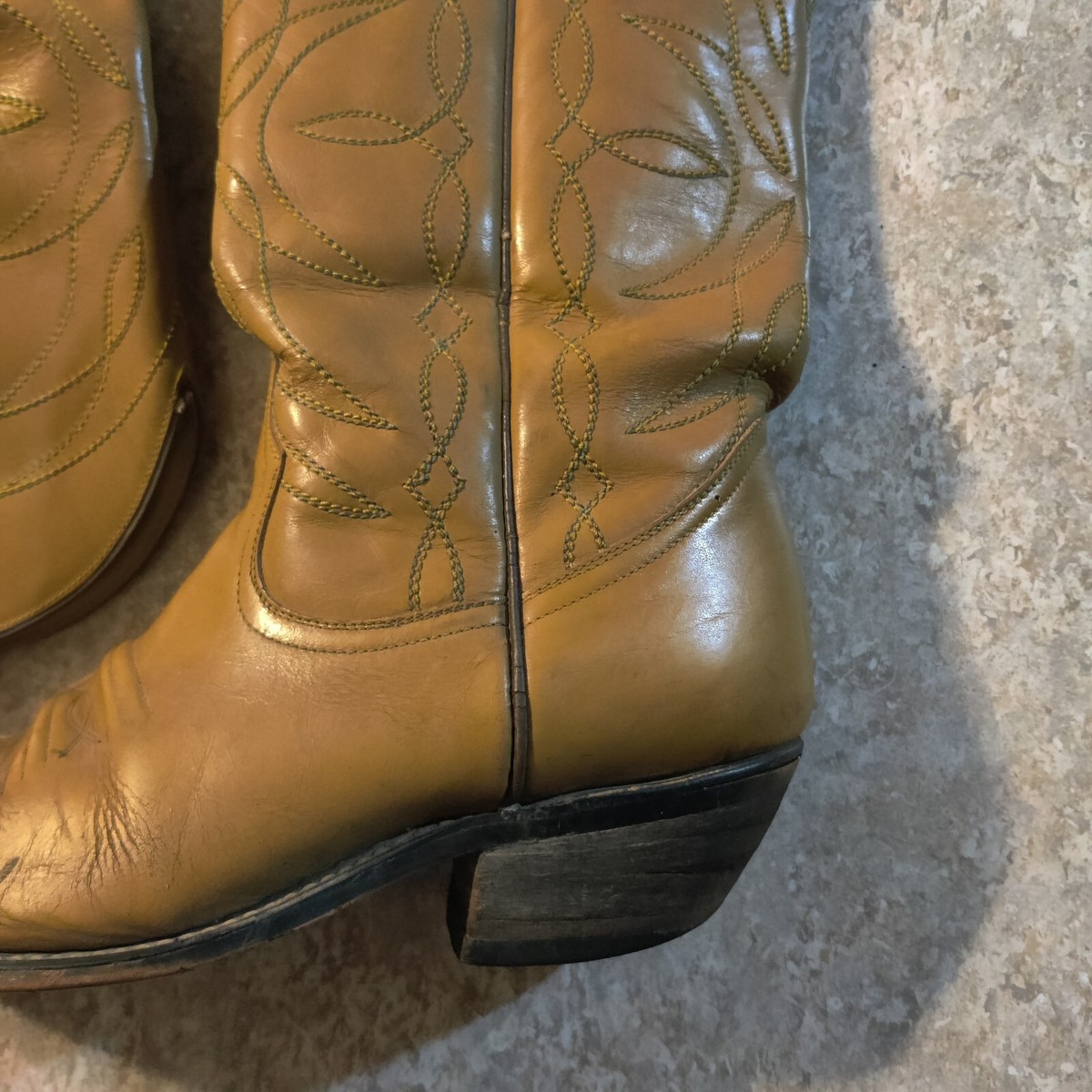 Vintage Destroyer Cowboy Boots Mens Size 8.5 Yellow Leather