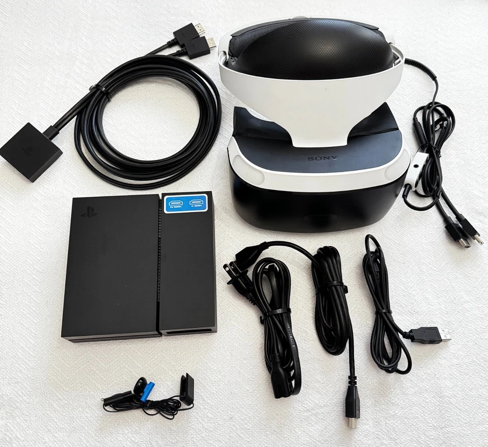 Sony PlayStation 4 , Games, motion controller, camera, display stand and more - Image 2 of 4