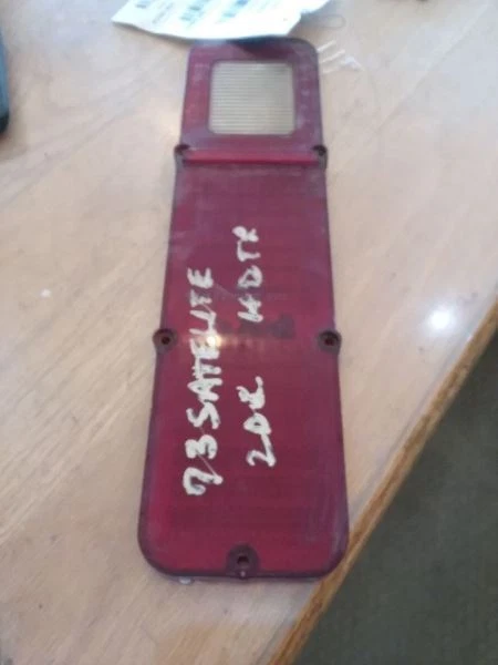 Luz trasera de pasajero satélite de 2 puertas para 73-74 PLYMOUTH PASS. 112083 Foto 3 de 3