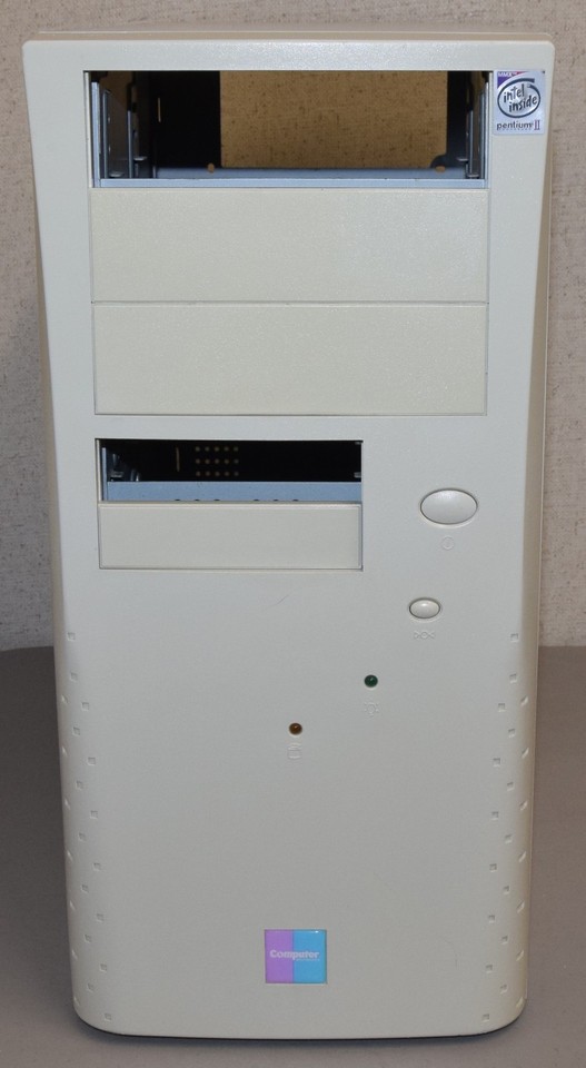 Compact 95 Computer Picture 1 of 12