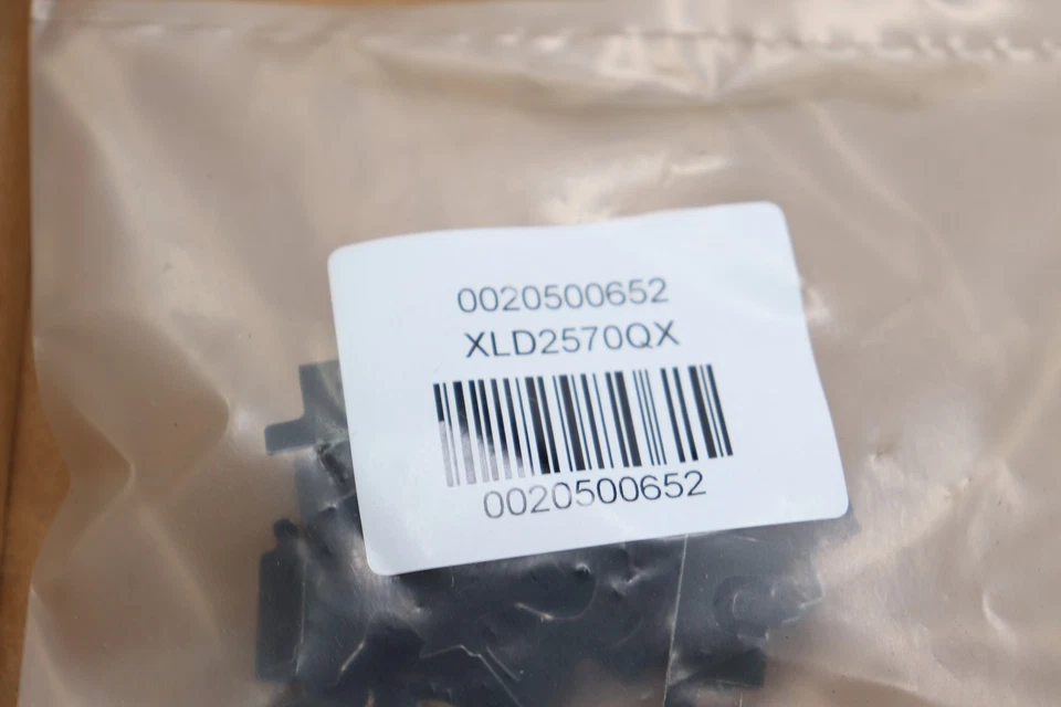 Juego de pastillas de freno de cerámica Napa SilentGuard SG7708X Foto 3 de 3