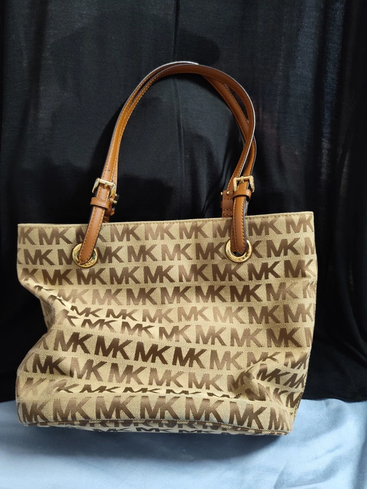 Bolso de Mano Michael Kors Marrón Claro Firma Jet Set Cuero Hombro Grande Foto 4 de 4