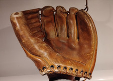 Wales Baseball Glove *Vintage* Japan