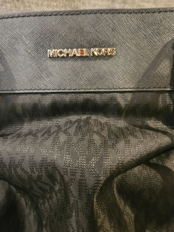 Bolso Cartera de Hombro Michael Kors Negro Firma Patrón MK Foto 3 de 4