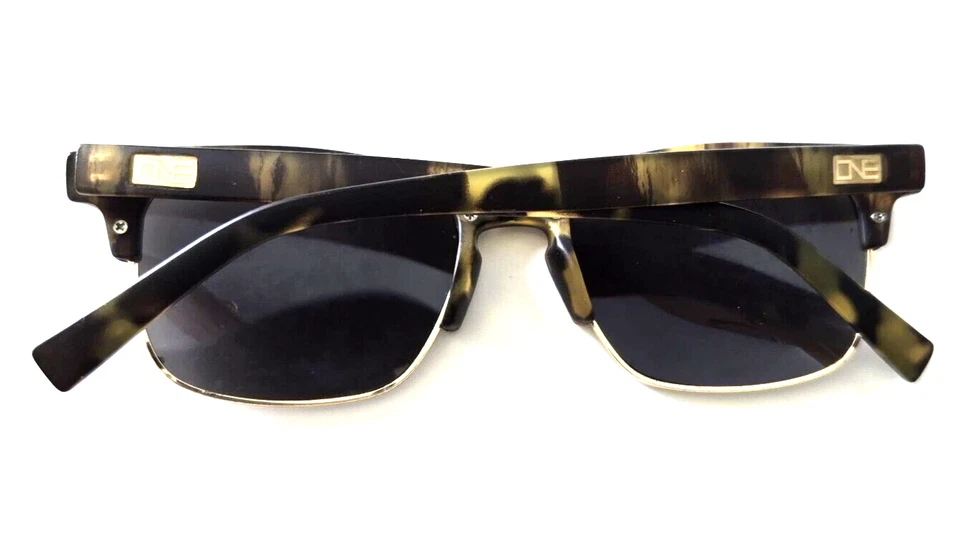 L.L. ÓCULOS DE SOL OVAL BEAN SANIBEL 21929 MATTE TORTUGA ARO COMPLETO 57-17-140 - Imagem 2 de 4