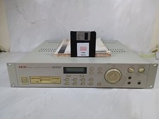 Akai Professional S2000 Midi Stereo Digital Sampler - Original Disk & Manual