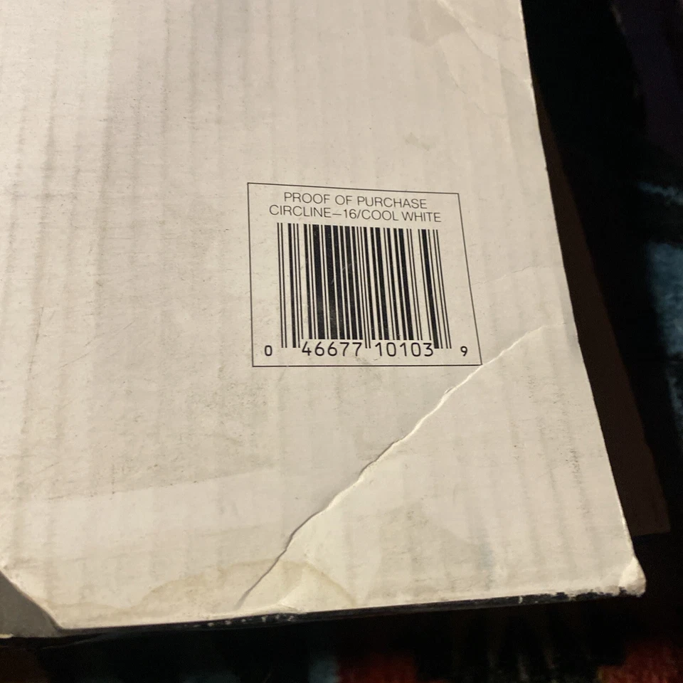 Philips cool white 40 watt 16 in circlin light bulb - Image 3 of 4