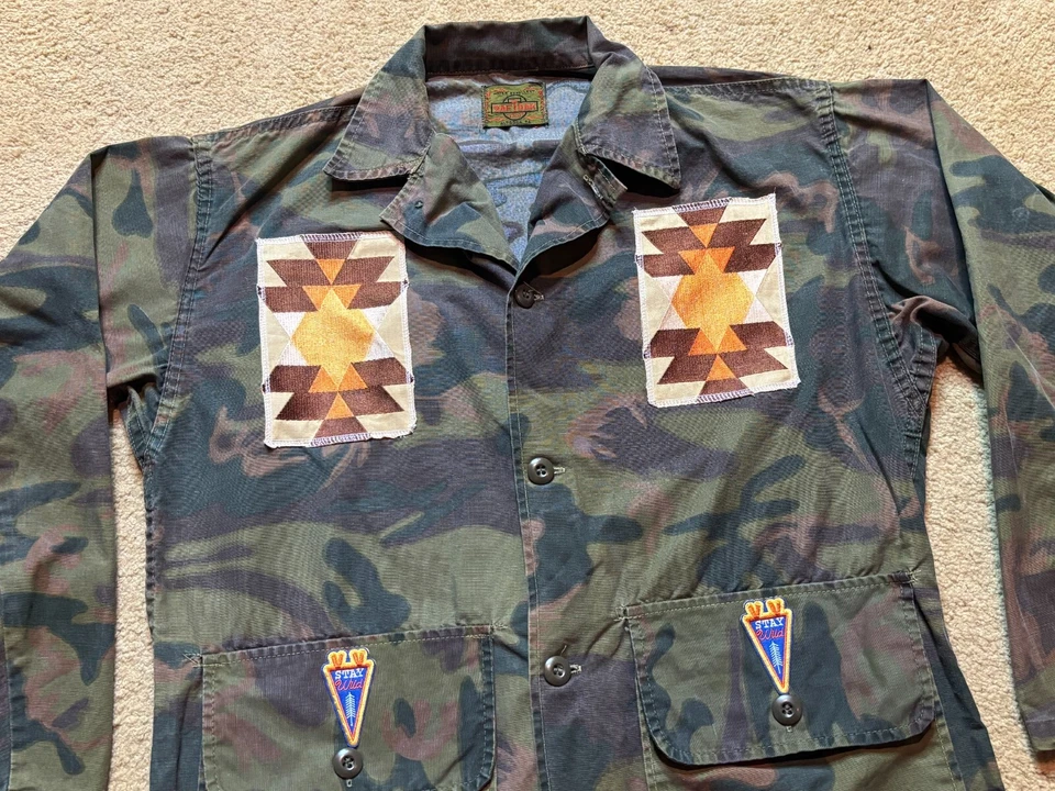 ÚNICO Upcycle Salvage Vintage Años 70 Saf-T-Bak Camuflaje Chaqueta Parches M/L Foto 2 de 4