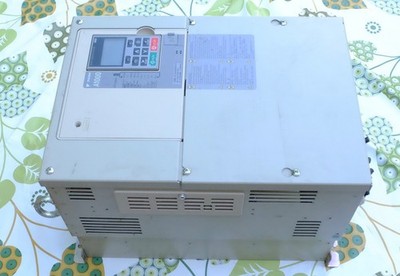 Yaskawa CIMR-AC4A0058AAA Frequenzumrichter A1000 30kW 3-phasig 400V