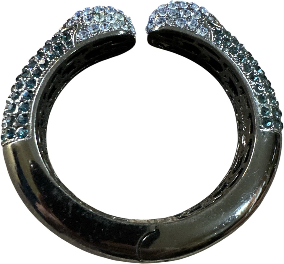 Joan Boyce Brazalete Bisagra Bisagra Brazalete Pavé Azul Cristales Gunmetal 6.5" Foto 2 de 4