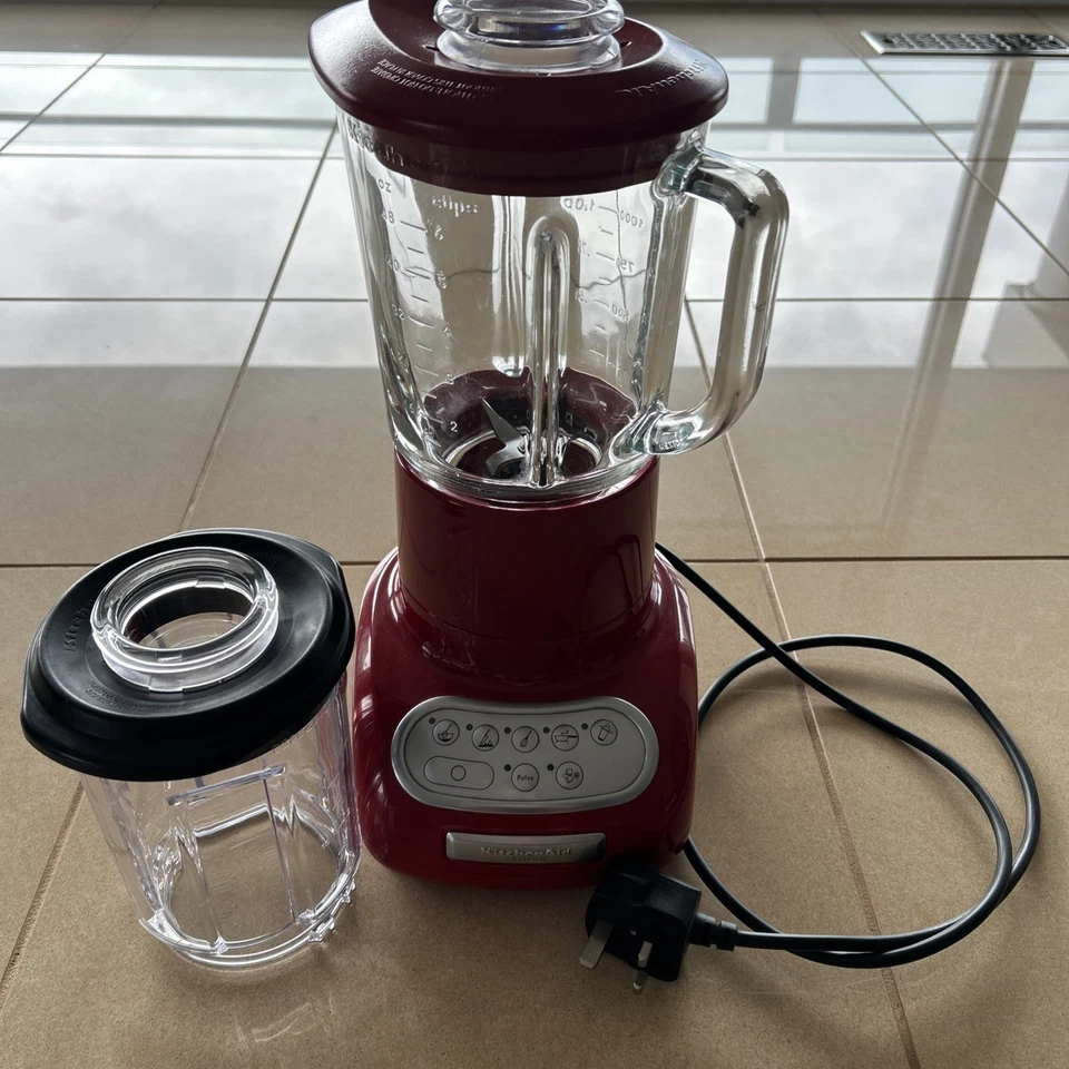 KITCHENAID ARTISAN BLENDER 5KSB5553EER EMPIRE RED With New Culinary Blender Jar - image 2 of 4