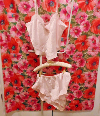 Emily Daniell Intimates Pink Camisole & Short w/Pinch Pleats Top M, Bottom L