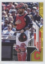 2020 Topps Update Walgreens Yellow Sandy Leon #U-48 fm0